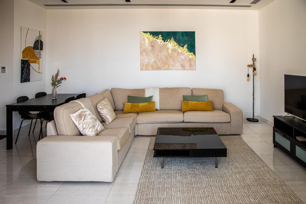 דירות ניקוסיה Phaedrus Living: 360 Tower Luxury Flat מראה חיצוני תמונה